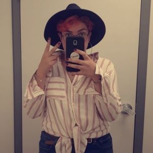 Meet your Posher, Liz